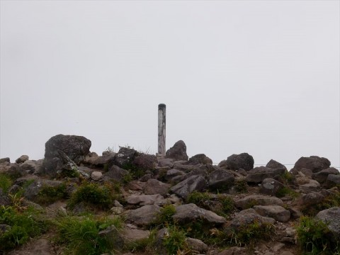 小烏帽子岳山頂